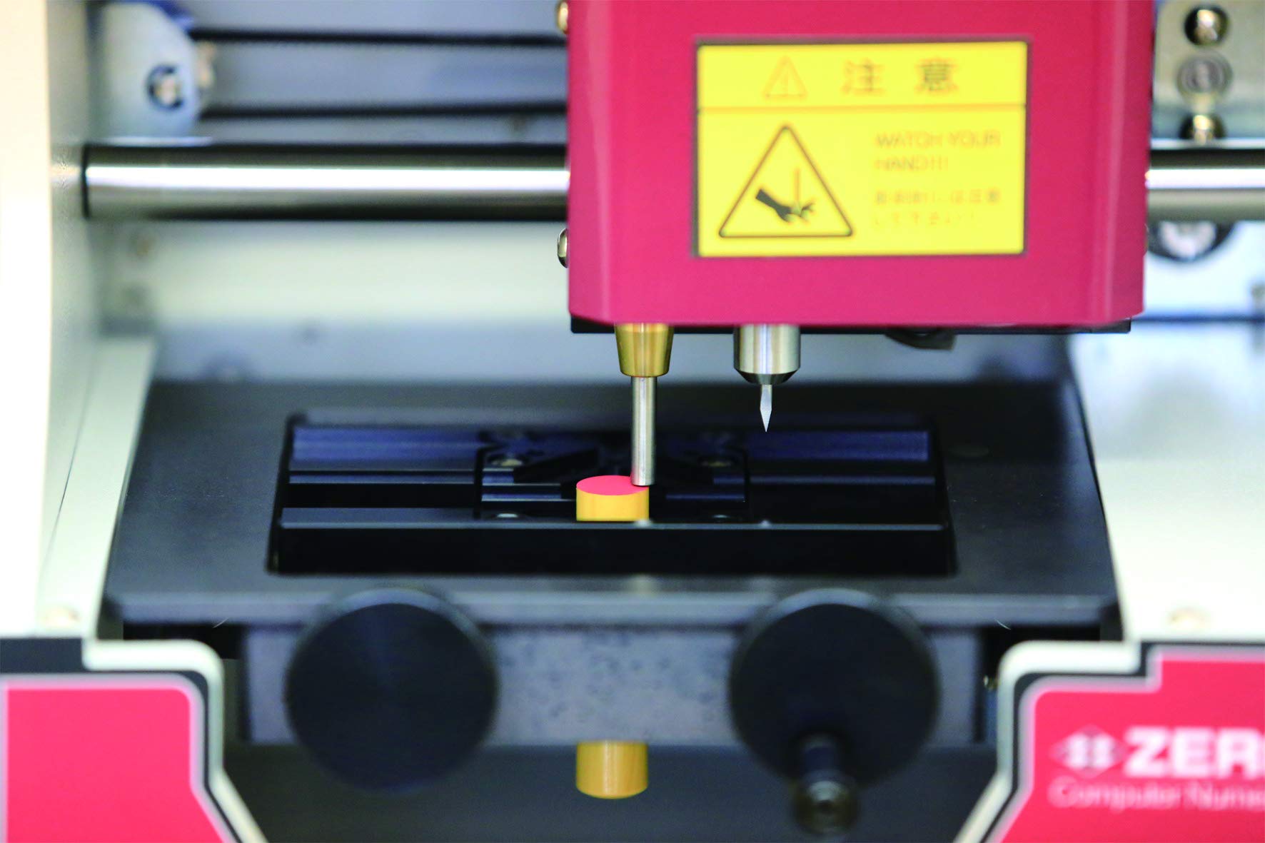 Amazon.co.jp: 印鑑彫刻機 印章彫刻機 ZERO Rev2 : パソコン・周辺機器